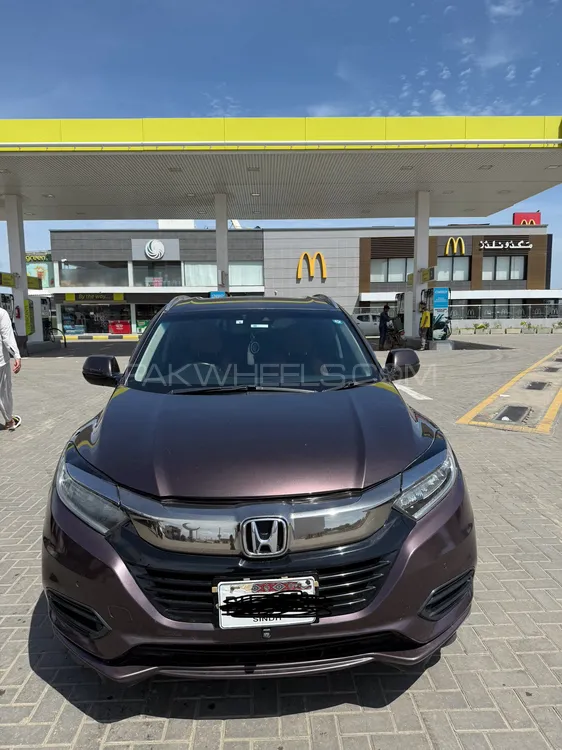 Honda Vezel 2018 for Sale in Karachi Image-1