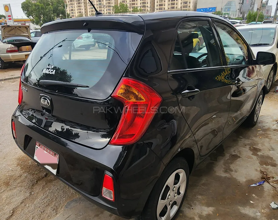 KIA Picanto 2023 for Sale in Karachi Image-1