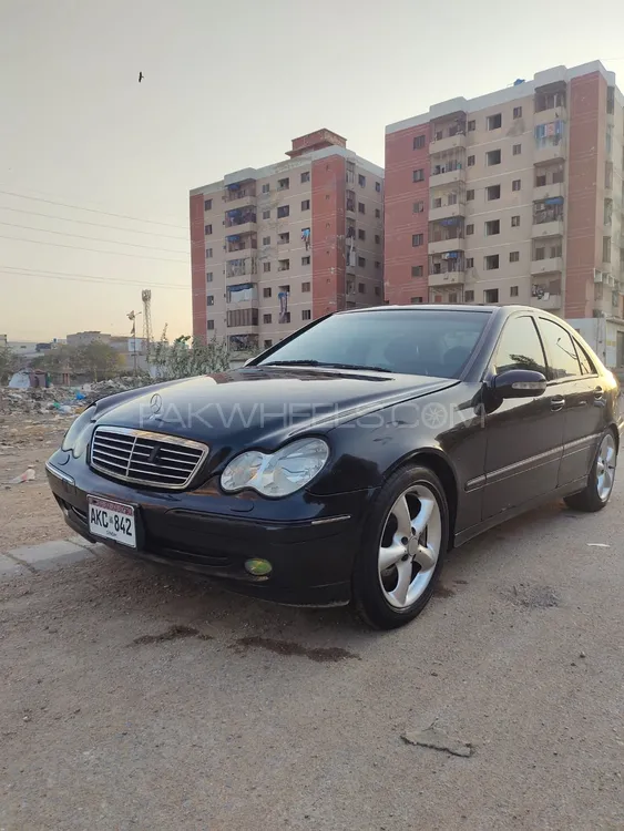 Mercedes Benz C Class 2006 for Sale in Karachi Image-1