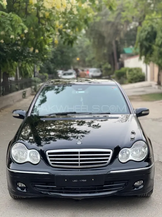Mercedes Benz C Class 2007 for Sale in Lahore Image-1
