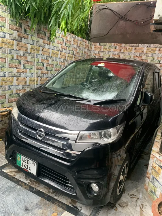 نسان ڈیز 2015 for Sale in لاہور Image-1