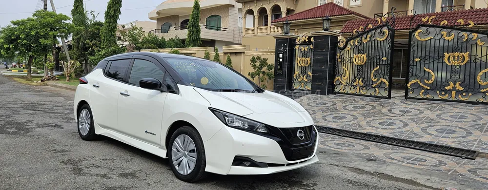 Nissan Leaf 2022 for Sale in Lahore Image-1