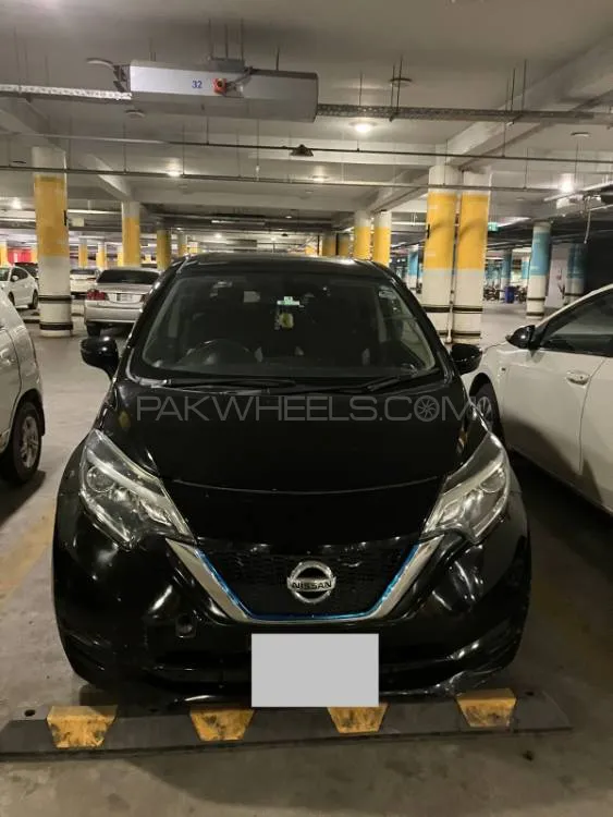 Nissan Note 2017 for Sale in Lahore Image-1