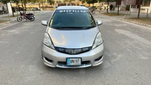 Honda Fit 1.5 Hybrid Smart Selection 2012 for Sale