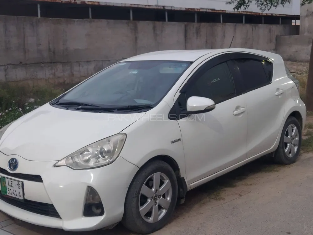 Toyota Aqua 2012 for Sale in Lahore Image-1