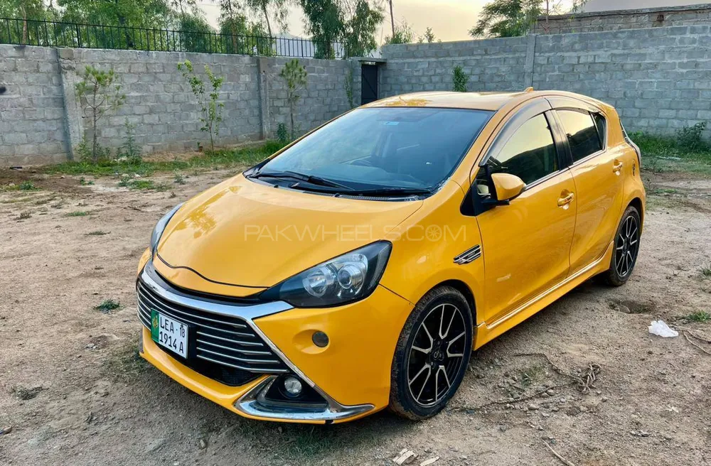 Toyota Aqua 2015 for Sale in Mardan Image-1