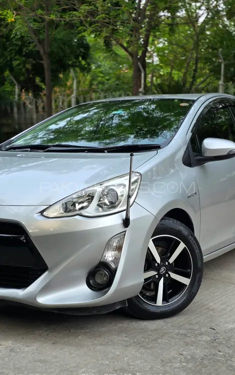 Toyota Aqua 2015 for Sale in Islamabad Image-1