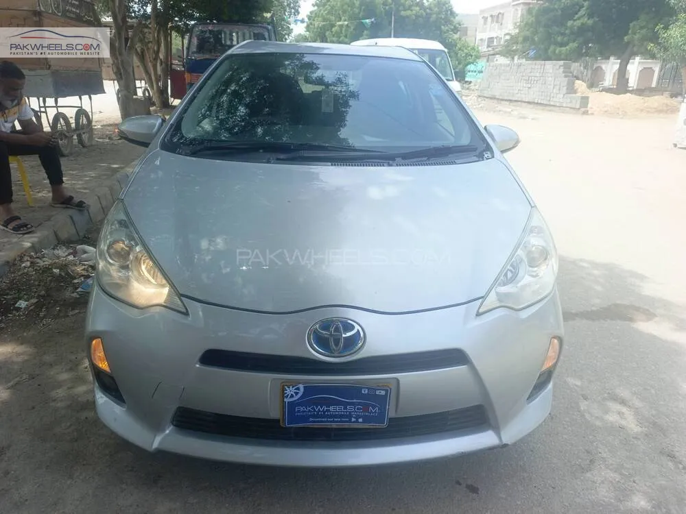 Toyota Aqua 2013 for Sale in Karachi Image-1