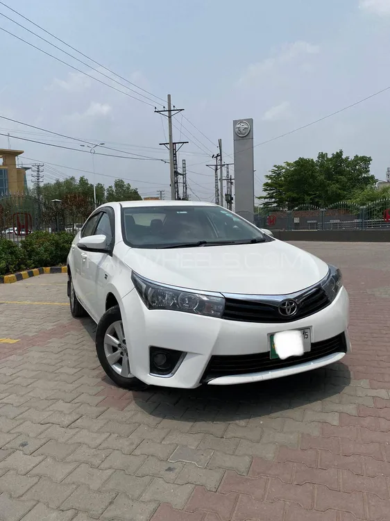 Toyota Corolla 2015 for Sale in Lahore Image-1