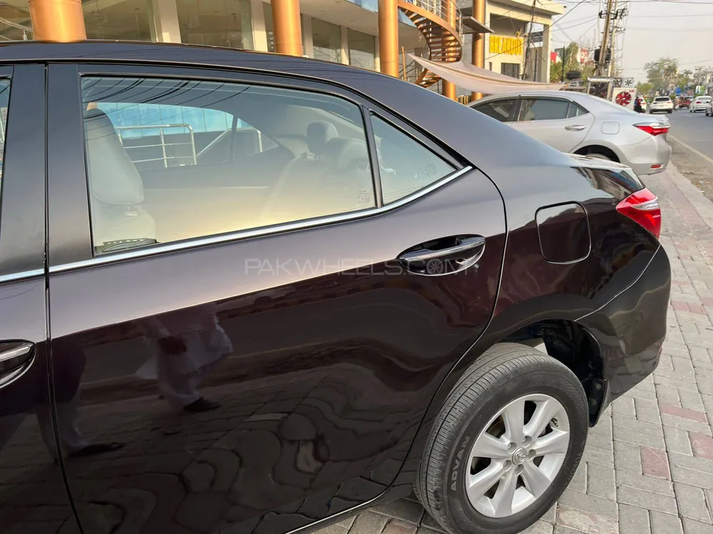 Toyota Corolla 2018 for Sale in Gujrat Image-1