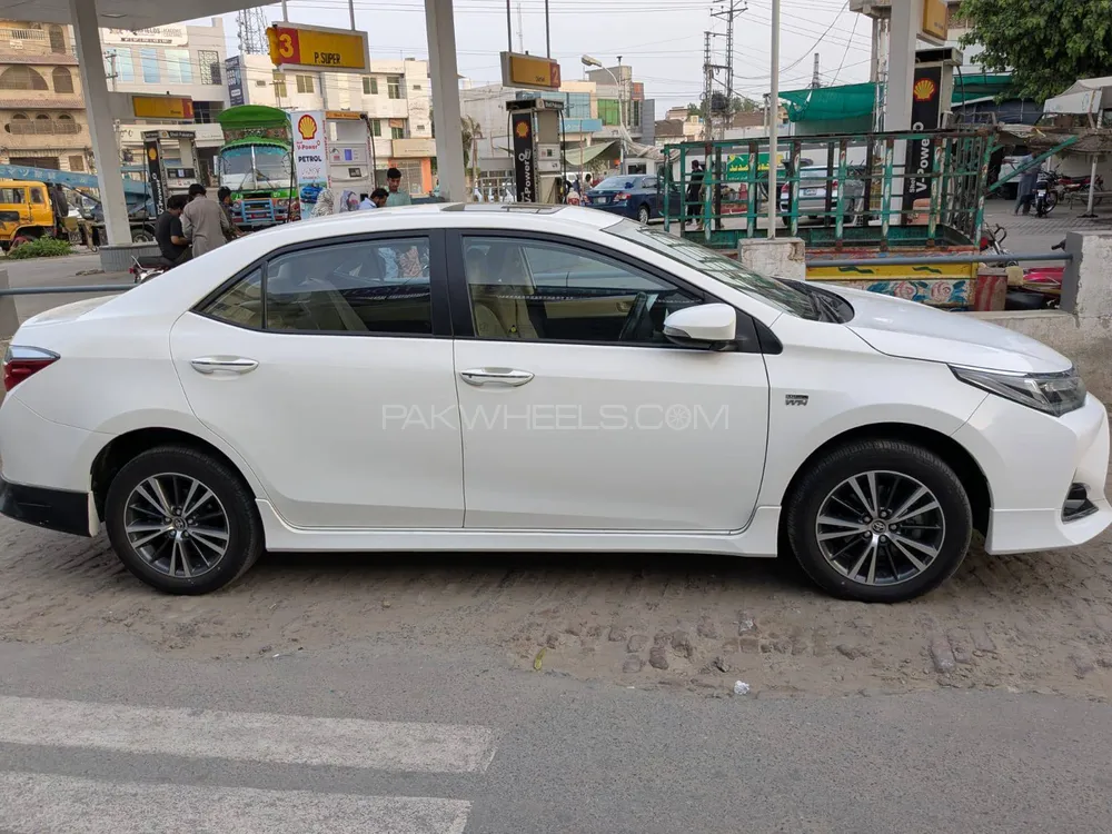 Toyota Corolla 2022 for Sale in Burewala Image-1