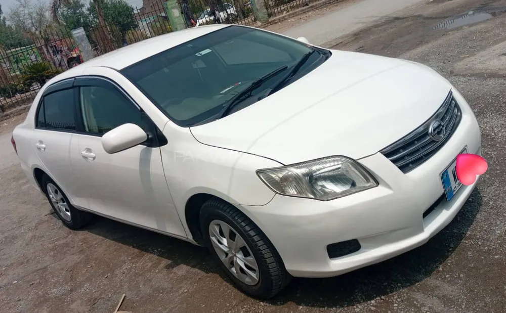 Toyota Corolla Axio 2007 for Sale in Nowshera Image-1