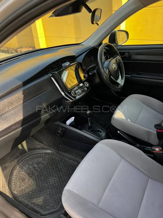 Toyota Corolla Axio 2016 for Sale in Islamabad Image-1