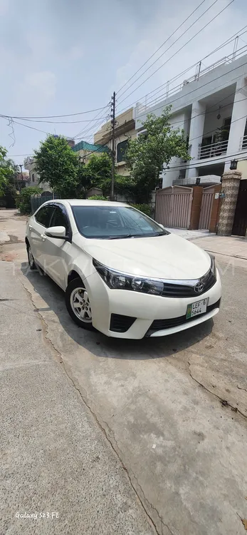 Toyota Corolla 2016 for Sale in Lahore Image-1