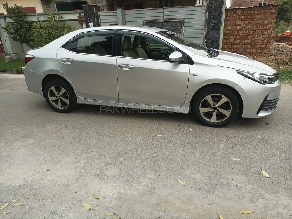 Toyota Corolla 2017 for Sale in Gujranwala Image-1