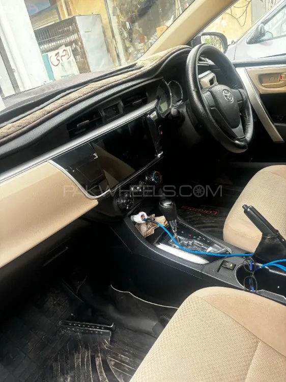 Toyota Corolla 2015 for Sale in Islamabad Image-1