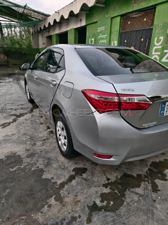 Toyota Corolla 2015 for Sale in Peshawar Image-1