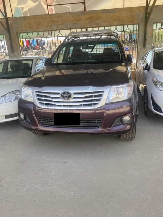 Toyota Hilux 2012 for Sale in Karachi Image-1