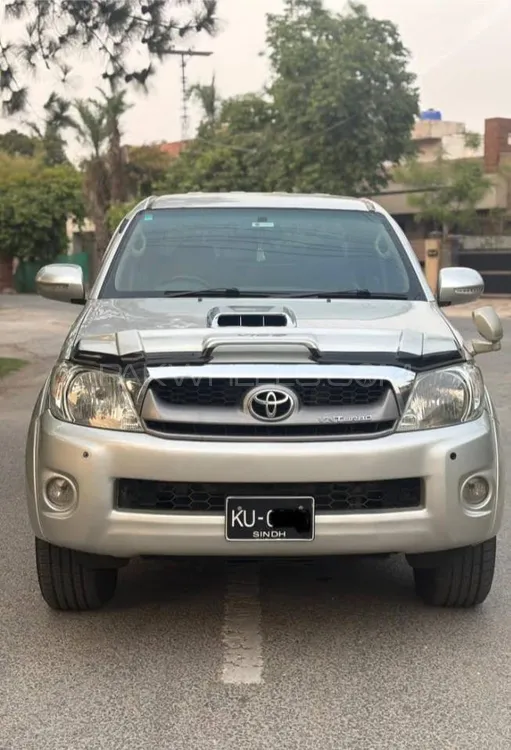 Toyota Hilux 2010 for Sale in Lahore Image-1