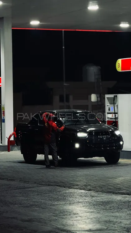 Toyota Hilux 2023 for Sale in Islamabad Image-1