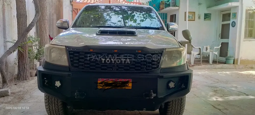 Toyota Hilux 2012 for Sale in Quetta Image-1