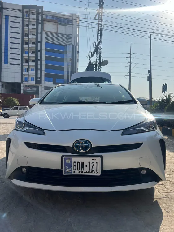 Toyota Prius 2021 for Sale in Peshawar Image-1