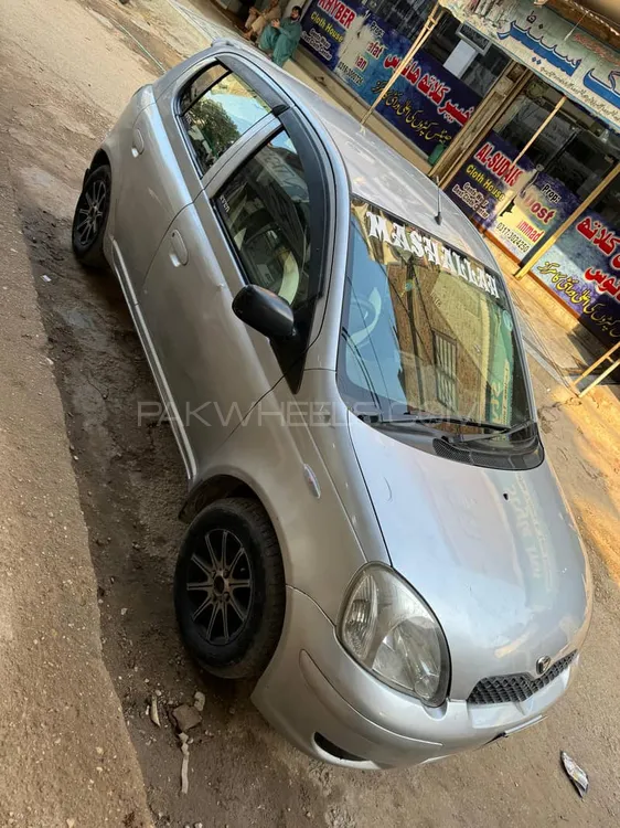 Toyota Vitz 2003 for Sale in Hyderabad Image-1