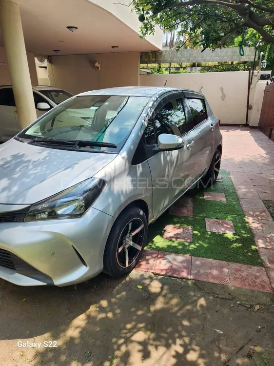Toyota Vitz 2016 for Sale in Lahore Image-1
