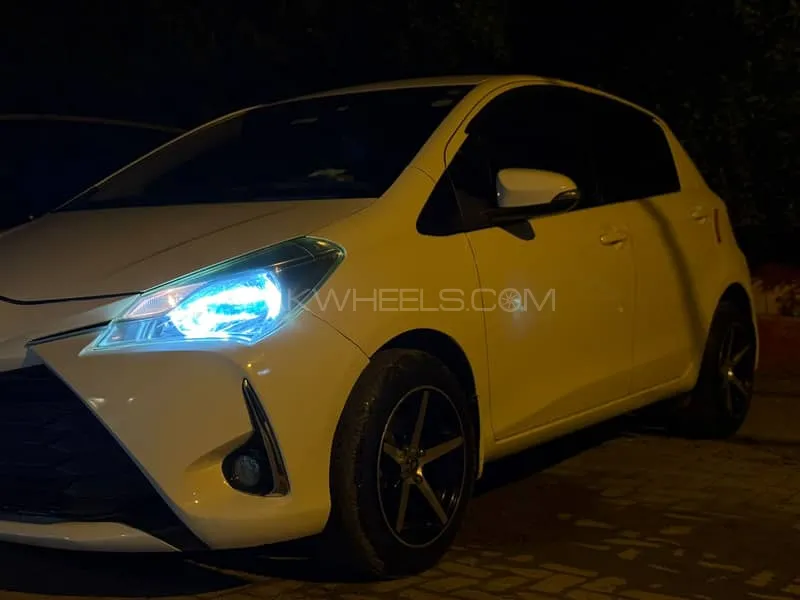 Toyota Vitz 2017 for Sale in Hyderabad Image-1