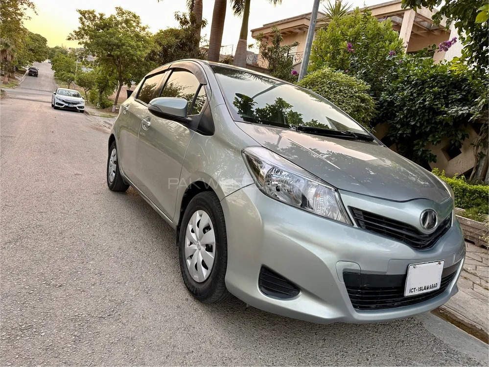 Toyota Vitz 2012 for Sale in Islamabad Image-1