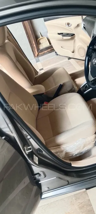 Toyota Yaris Sedan 2021 for Sale in Lahore Image-1