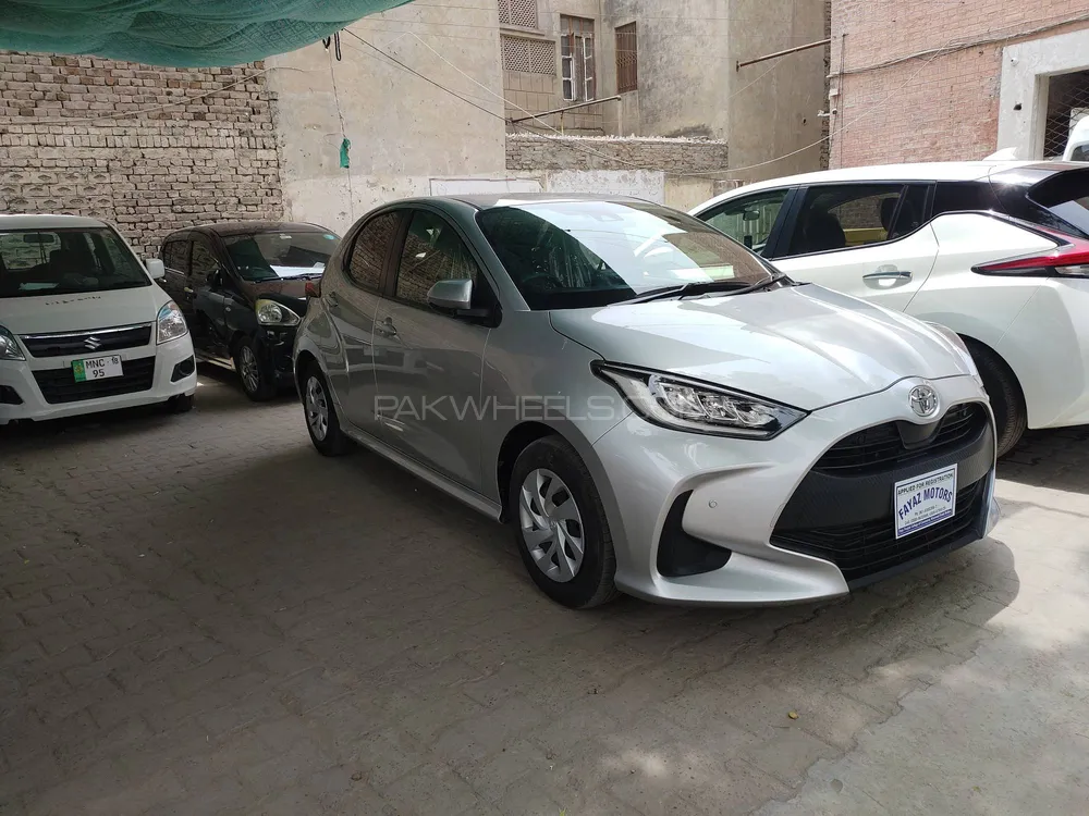 Toyota Yaris Hatchback 2021 for Sale in Multan Image-1