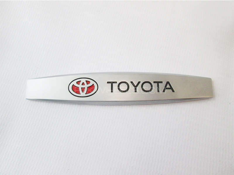 Emblem - Toyota  Image-1