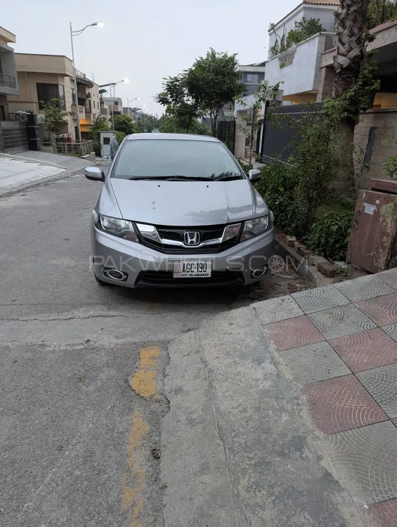 Honda City 2017 for Sale in Islamabad Image-1