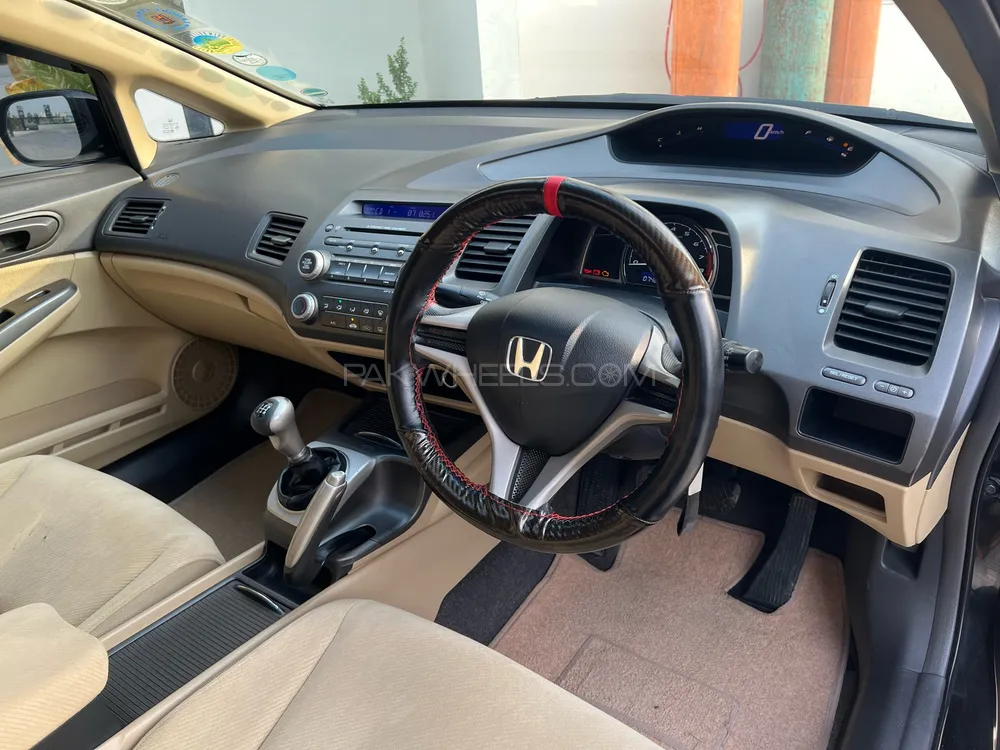 Honda Civic 2010 for Sale in Sahiwal Image-1