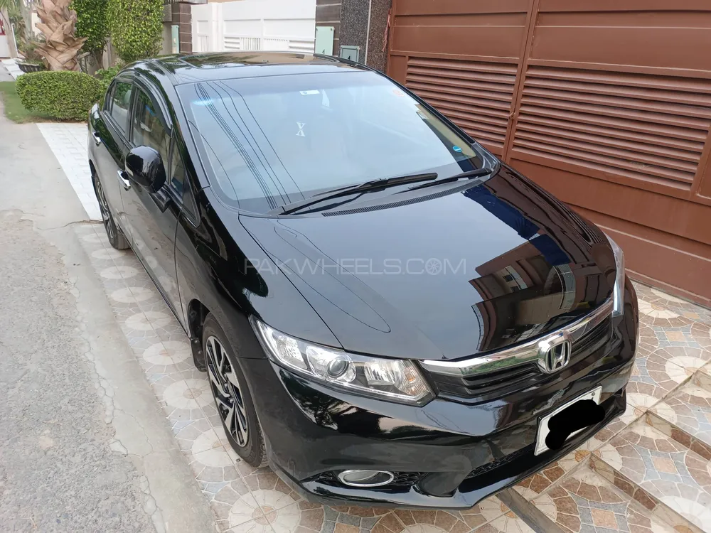 Honda Civic 2010 for Sale in Lahore Image-1