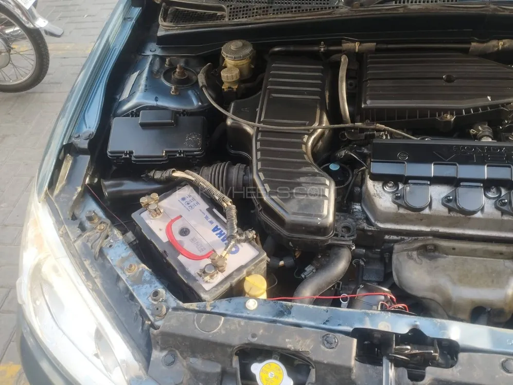 Honda Civic 2004 for Sale in Lahore Image-1