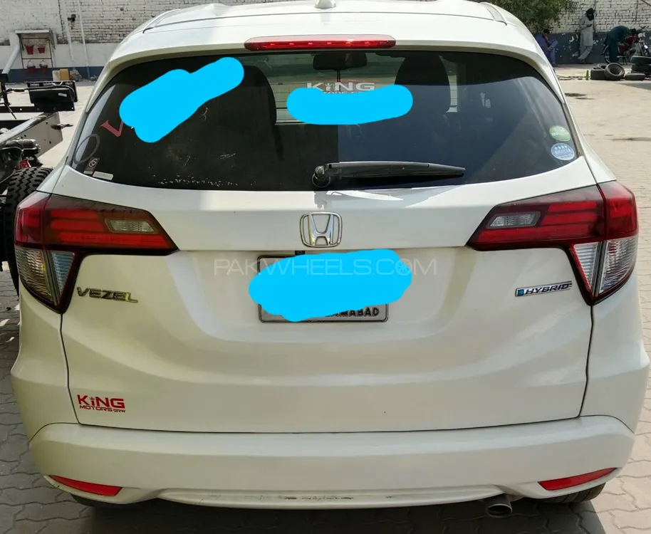 Honda Vezel 2016 for Sale in Gujranwala Image-1