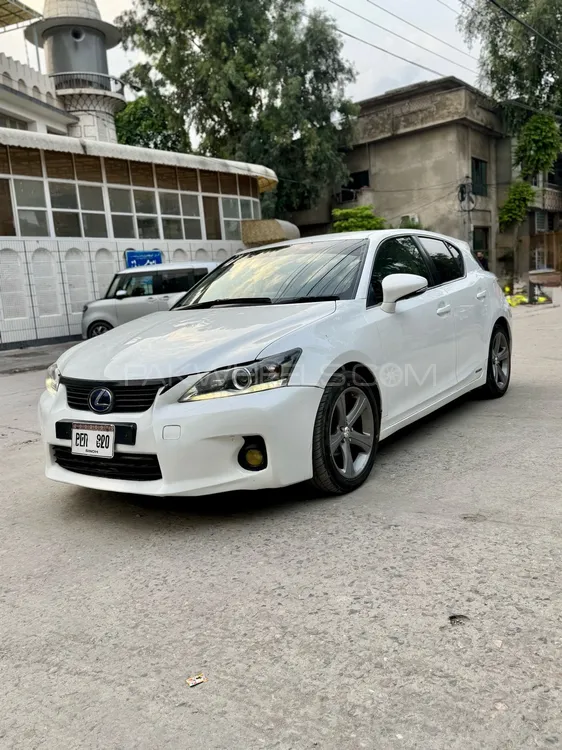 لیکزس سی ٹی 200 ایچ 2011 for Sale in راولپنڈی Image-1