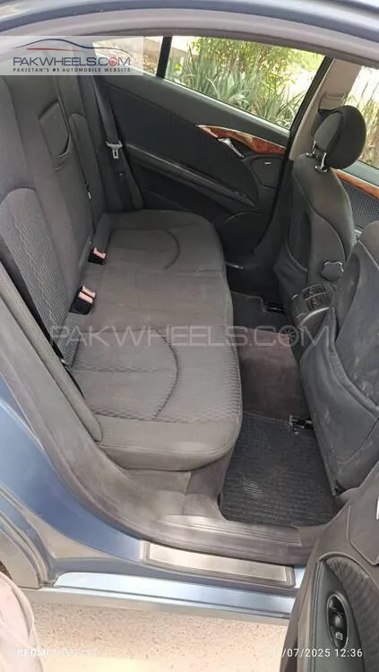 Mercedes Benz E Class 2003 for Sale in Karachi Mercedes Benz E Class 2003 for Sale in Karachi Image-11