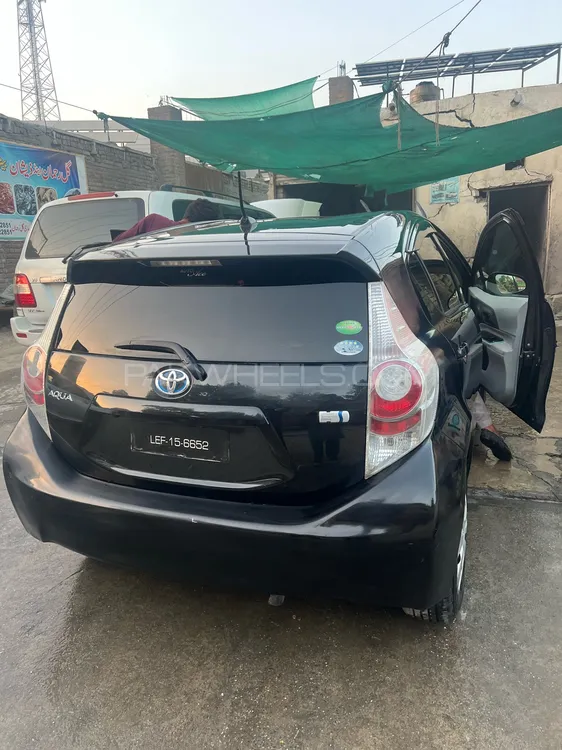 Toyota Aqua 2012 for Sale in Mardan Image-1