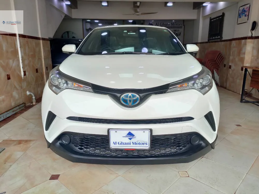 Toyota C-HR 2017 for Sale in Karachi Image-1