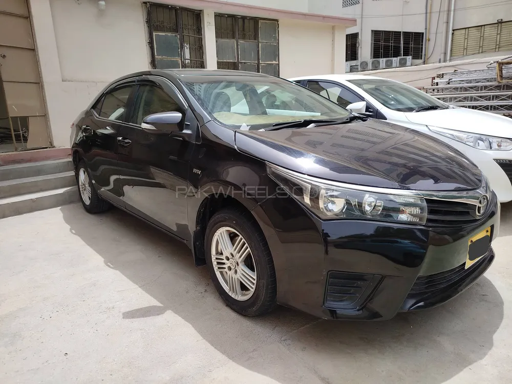Toyota Corolla 2017 for Sale in Karachi Image-1