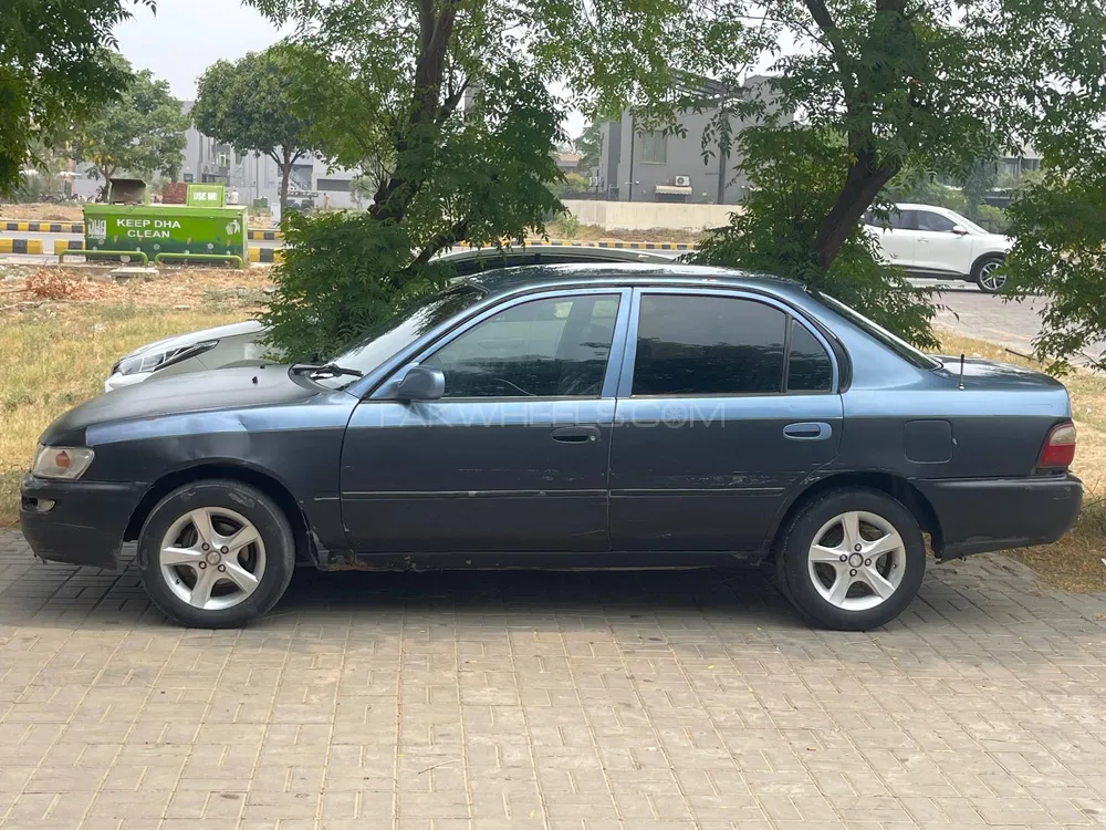 Toyota Corolla 2001 for Sale in Lahore Image-1