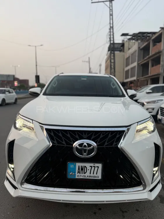 Toyota Fortuner 2020 for Sale in Lahore Image-1