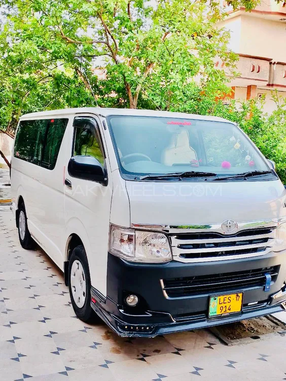 Toyota Hiace 2017 for Sale in Gujrat Image-1