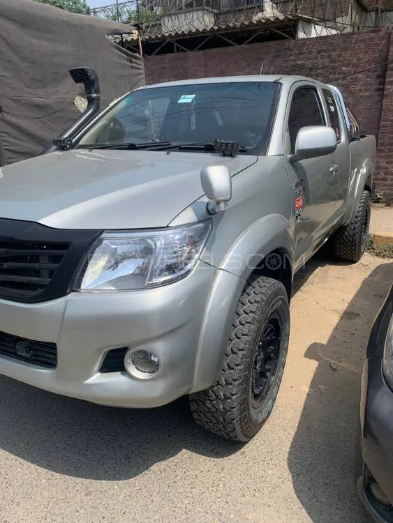 Toyota Hilux 2008 for Sale in Lahore Image-1