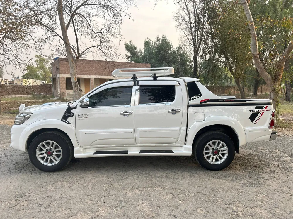Toyota Hilux 2012 for Sale in Islamabad Image-1