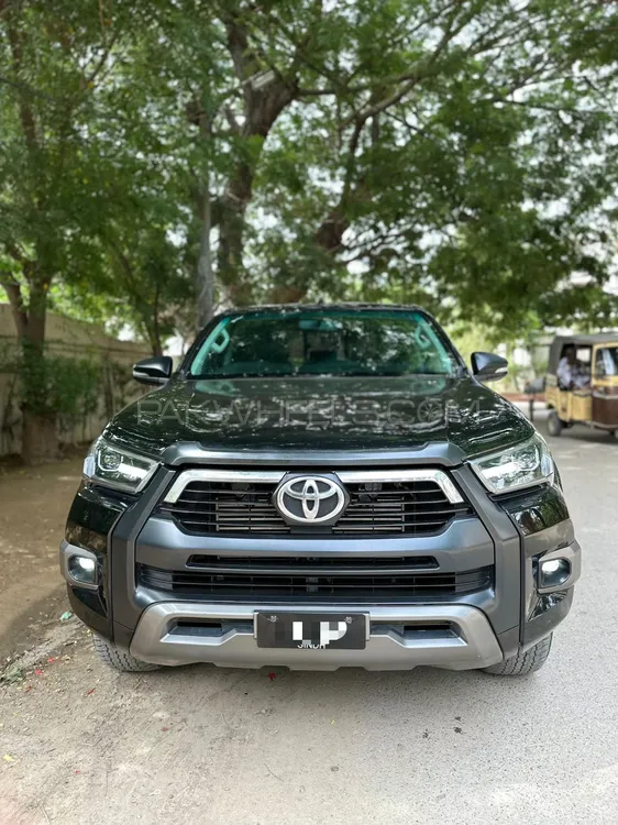 Toyota Hilux 2023 for Sale in Karachi Image-1