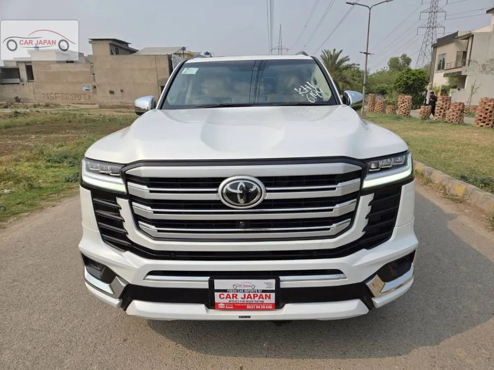 Toyota Land Cruiser 2023 for Sale in Lahore Image-1